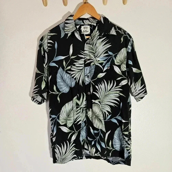 Panttana Mens Hawaiian Shirt Medium Cotton Button Up Floral Black Island Palm - Picture 2 of 10